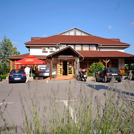 Plitvicka Vrela Hotel Grabovac  Buitenkant foto