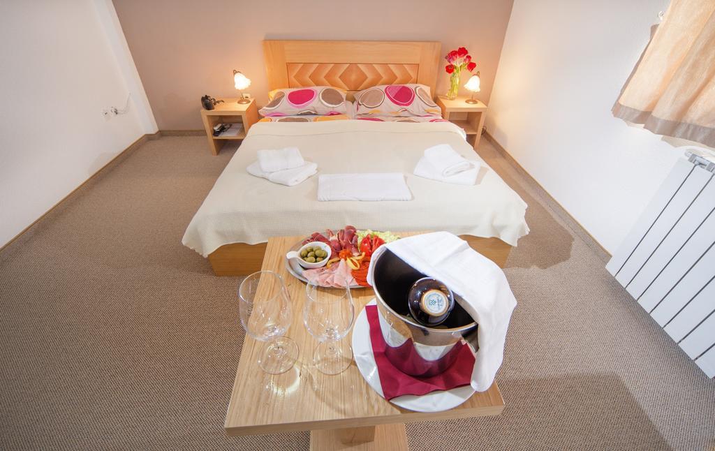 Plitvicka Vrela Hotel Grabovac  Buitenkant foto