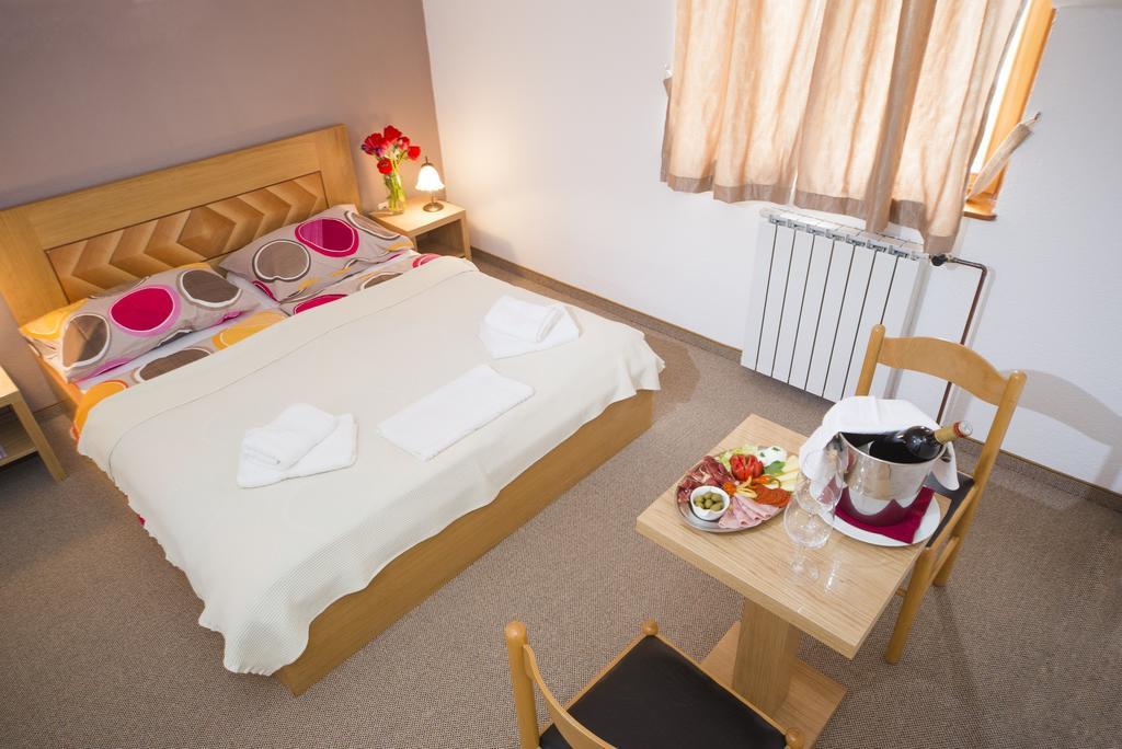 Plitvicka Vrela Hotel Grabovac  Buitenkant foto