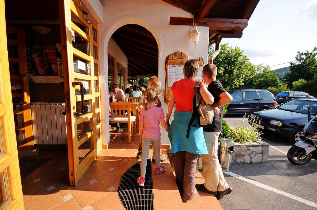 Plitvicka Vrela Hotel Grabovac  Buitenkant foto